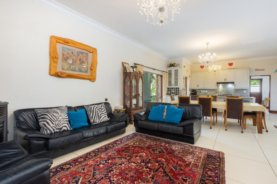 5 Bedroom Property for Sale in Val De Vie Estate Western Cape